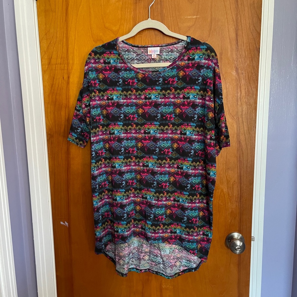 Lularoe Irma top